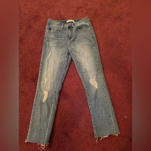 Kancan light wash distressed crop Jean